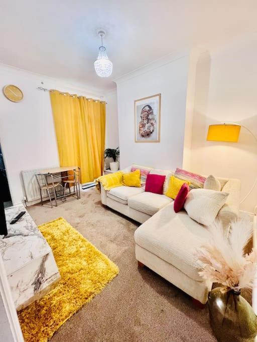 Lovely 3Bed Home Middlesbrough Bagian luar foto